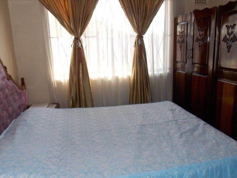 Your New Chill Pad Awaits in Prime Shallcross! - Photo 6