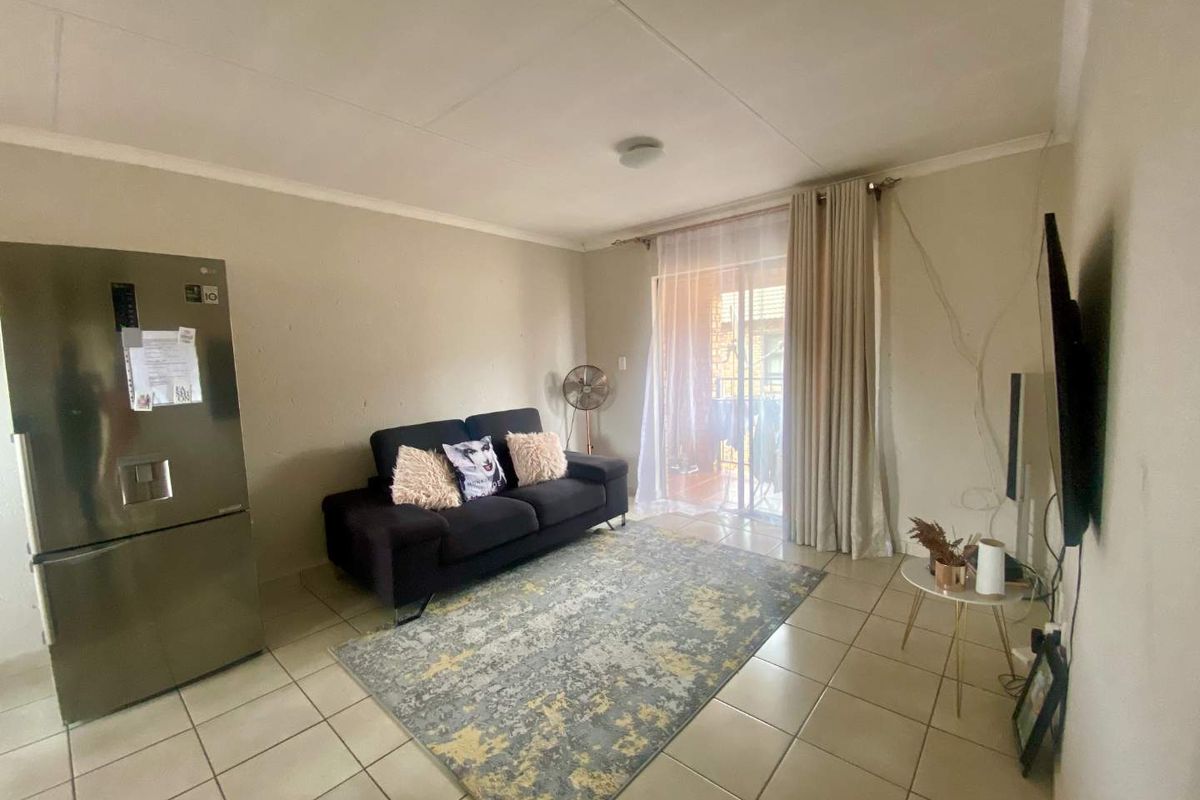Unwind in your modern haven - Photo 3