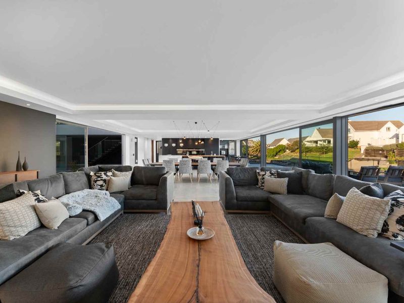 Off-Grid Luxury on the Canals – Includes Boat, Kayaks & More - Photo 10