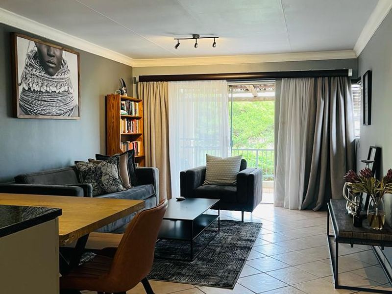 2 Bedroom Apartment For Sale in Leeuwenhof - Photo 5