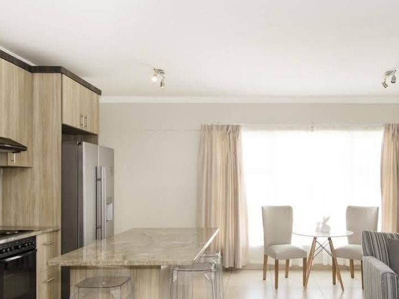 Investment opportunity - Rental earning up to N$ 11 500 per month. - Photo 4