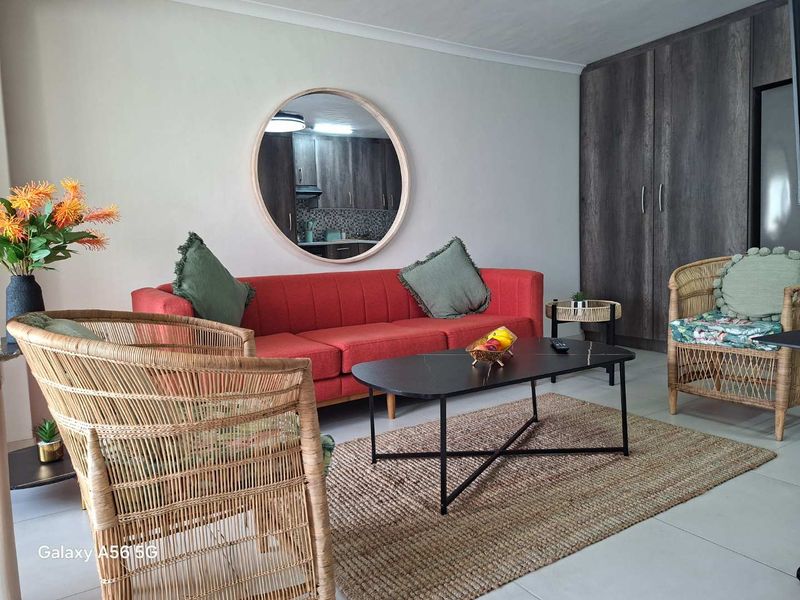 Be quick to view this stunning apartment - Photo 7