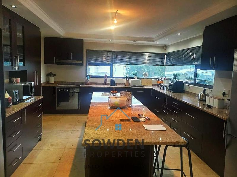 *Luxurious Home for Rent in Auasblick, Windhoek** - Photo 4