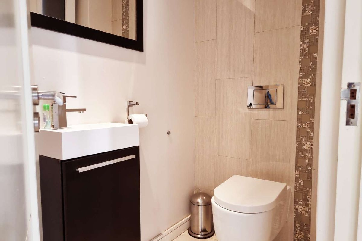 Your Dream Family Home on Bryanston Drive! - Photo 4