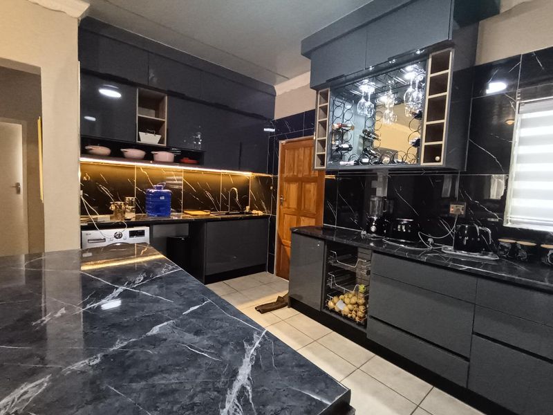 Beautiful newly renovated duet in langenhovenpark - Photo 4