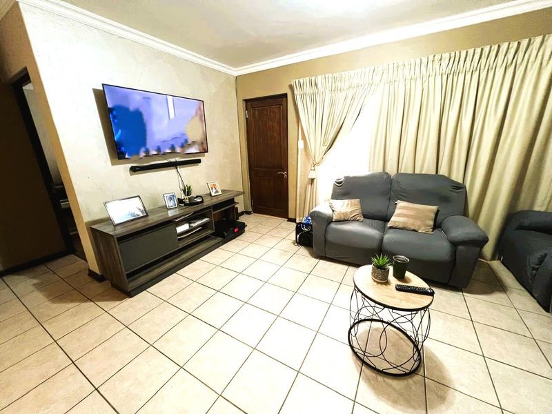 2-Bedroom Apartment for sale in Bains - Photo 4