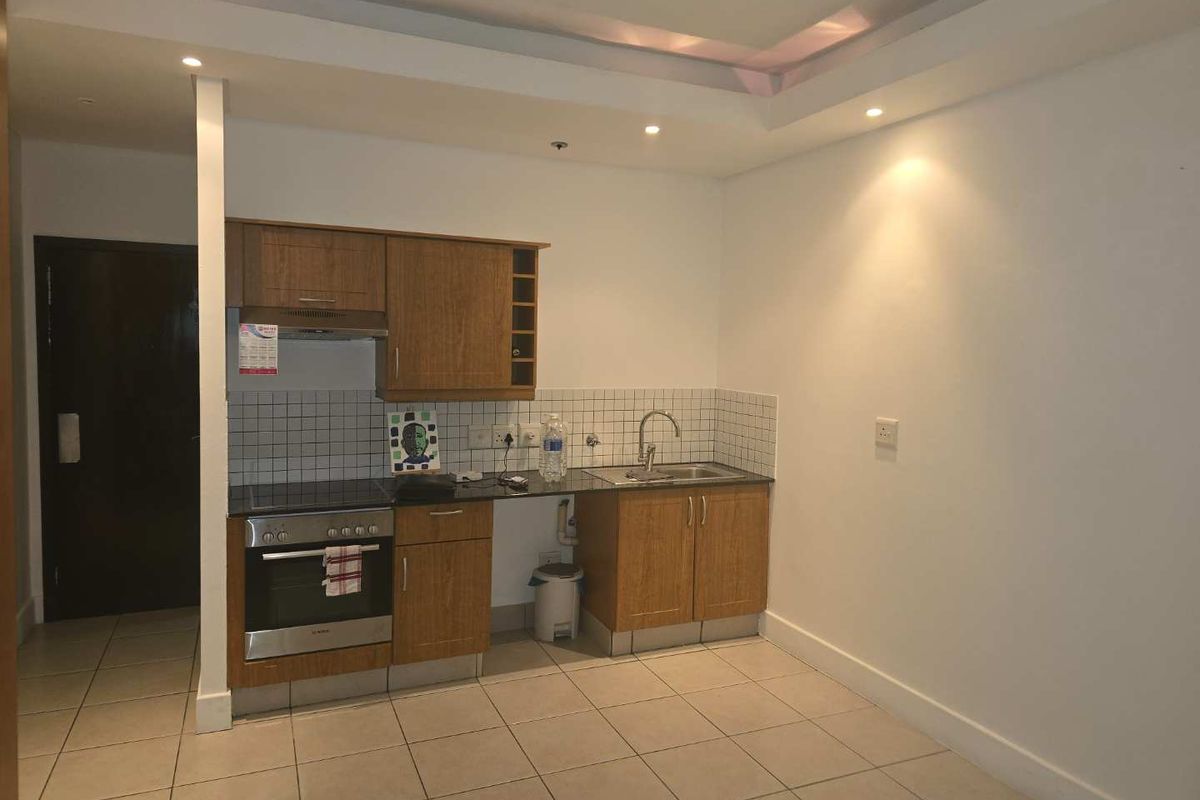 Charming Bachelor Apartment in Ferreirasdorp - Photo 4