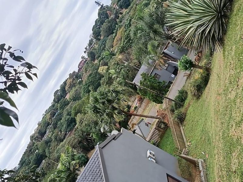 This 2 Bedroom house for sale in Amanzimtoti, Looking for a free-standing, pet friendly Townhouse in a good area! - Photo 3