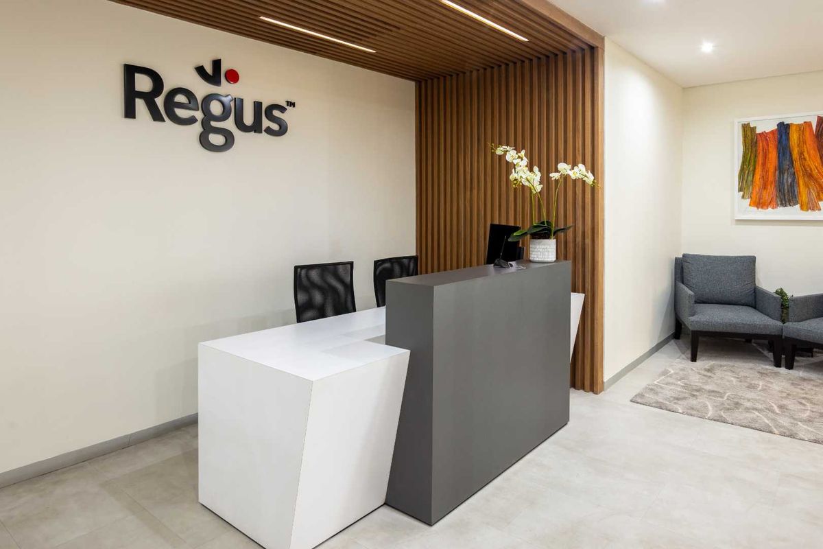 Private office space for 5 persons in Regus Waterfall City - Photo 3