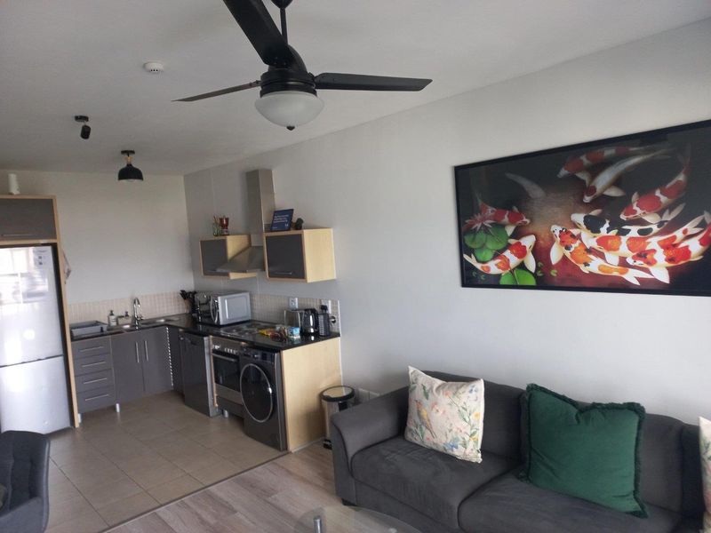 10th floor apartment overlooking a nature reserve! - Photo 10