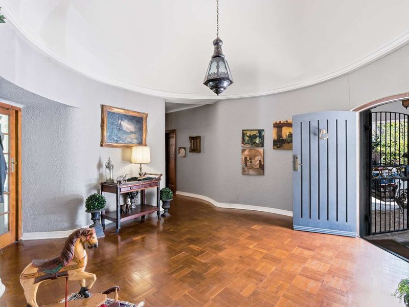 Where grand scale meets uncompromising security — a rare estate sanctuary defined by space, privacy, and timeless care - Photo 10