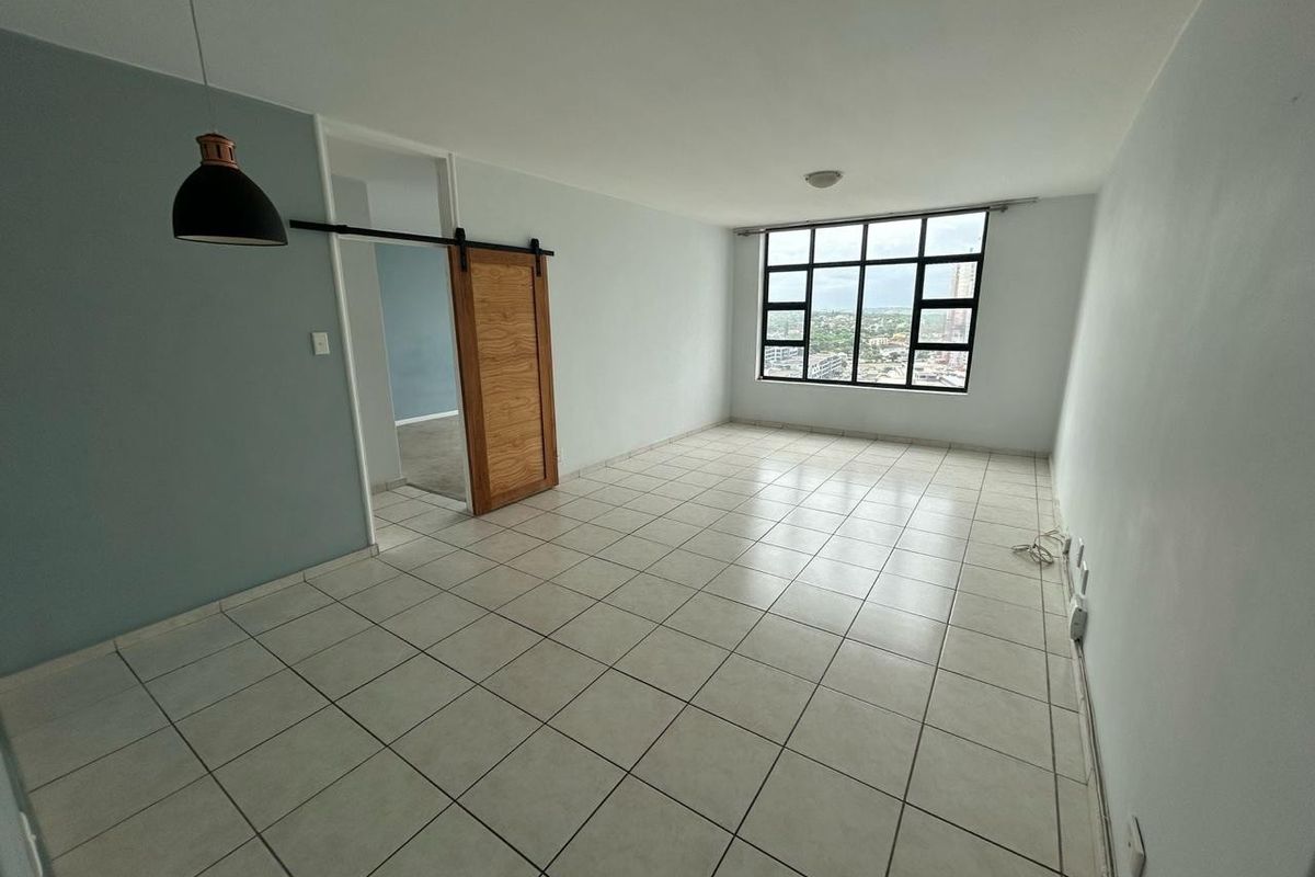 Beautifully Appointed 1-Bedroom Apartment – Prime Location - Photo 3