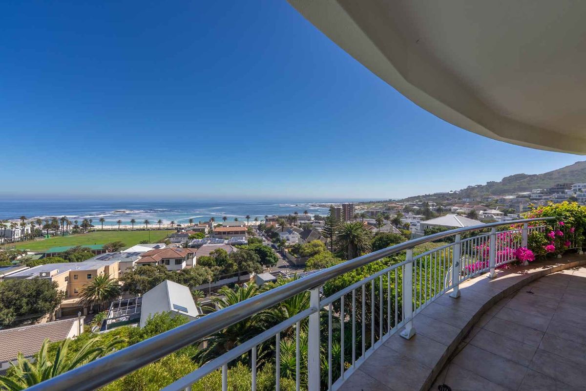 Uninterrupted Panoramic Sea Views - Photo 3