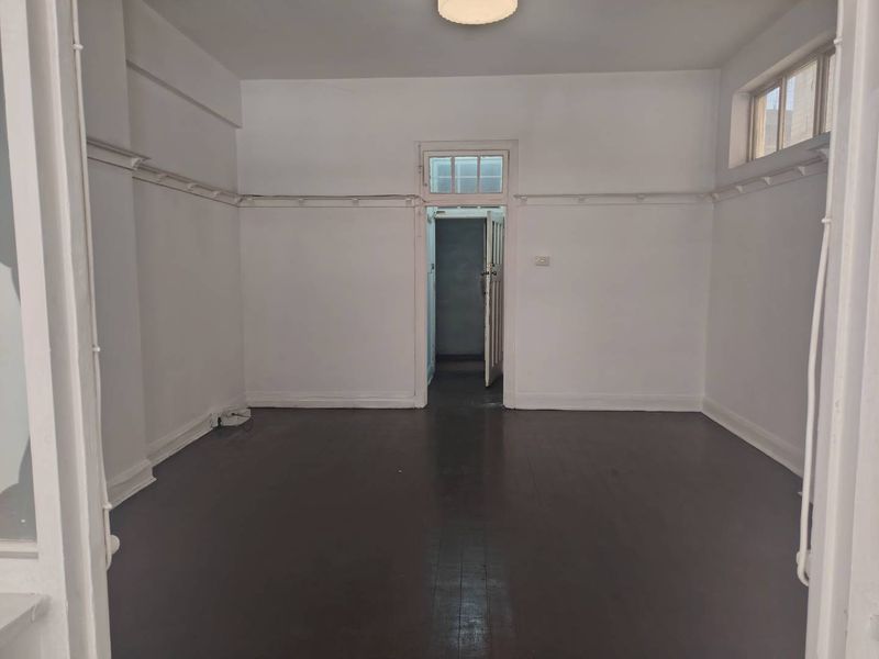 FLAT FOR SALE IN VICTORIA EMBANKMENT - Photo 2