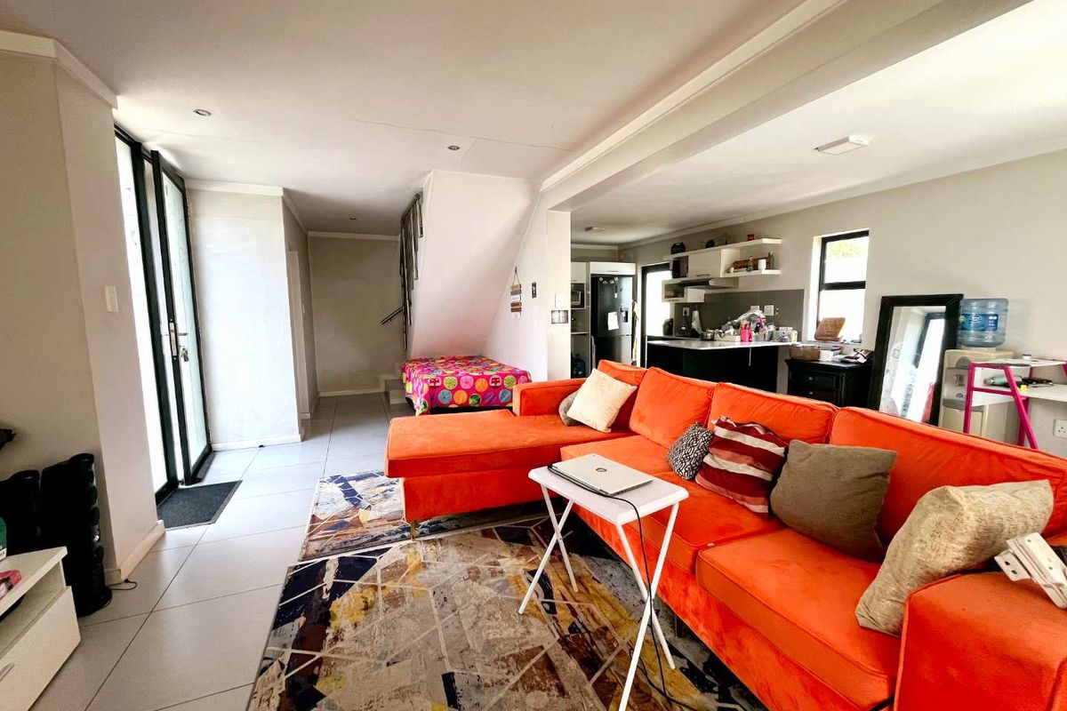 Spacious Double-Storey Townhouse in Secure Equestria Complex - Photo 2