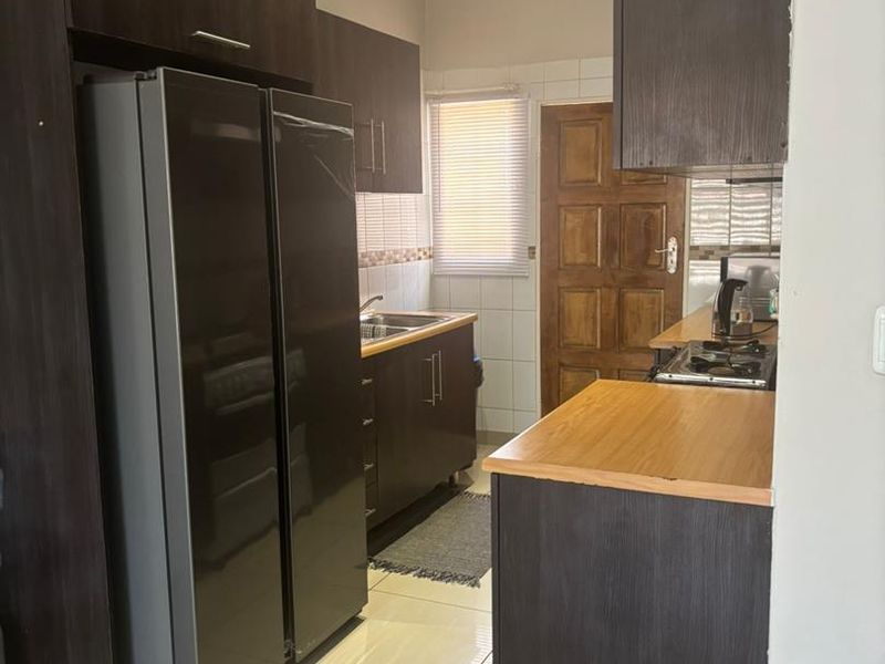 Townhouse Lovely ground level unit 2 Bedrooms - Photo 7