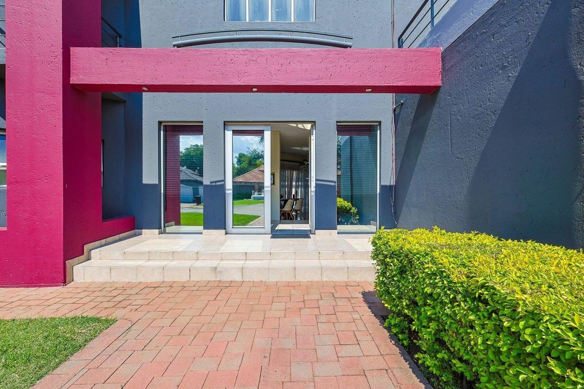 Spacious 4-Bedroom Family Home for Rent - Photo 2