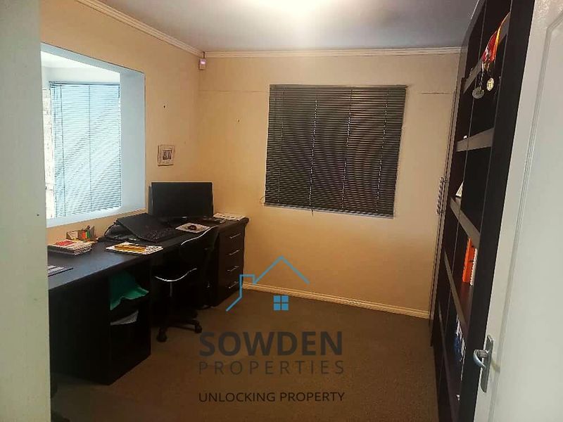 *Luxurious Home for Rent in Auasblick, Windhoek** - Photo 10