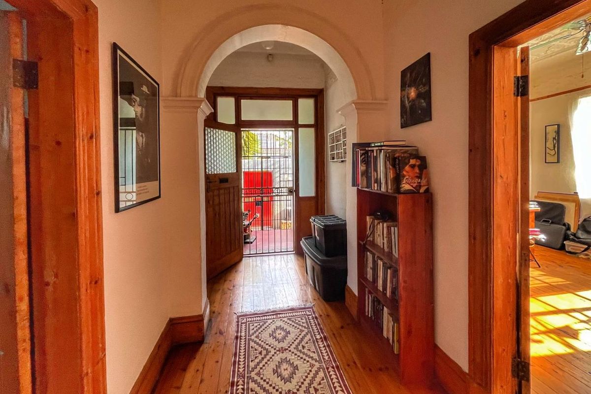 STUNNING RENOVATED HOME IN NORWOOD - Photo 5