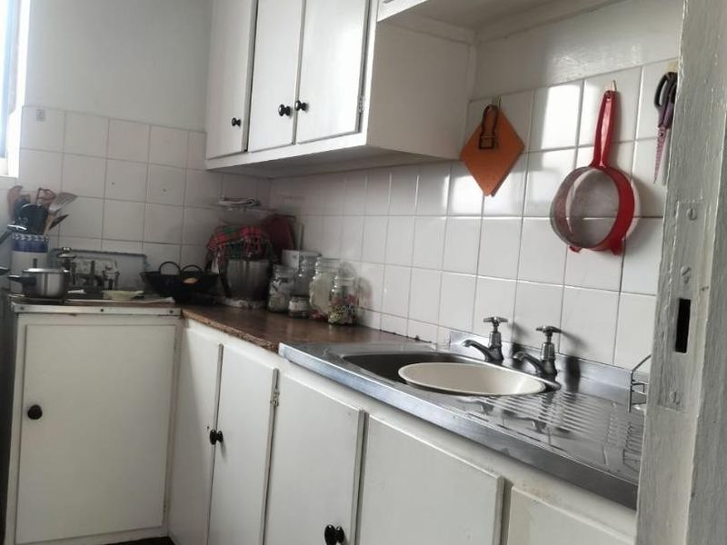 Secure Two-Bedroom Home with Sea Views in Durban Central - Photo 8