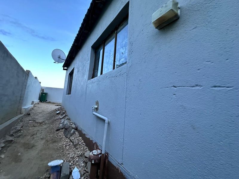 Well located home for sale - Photo 5