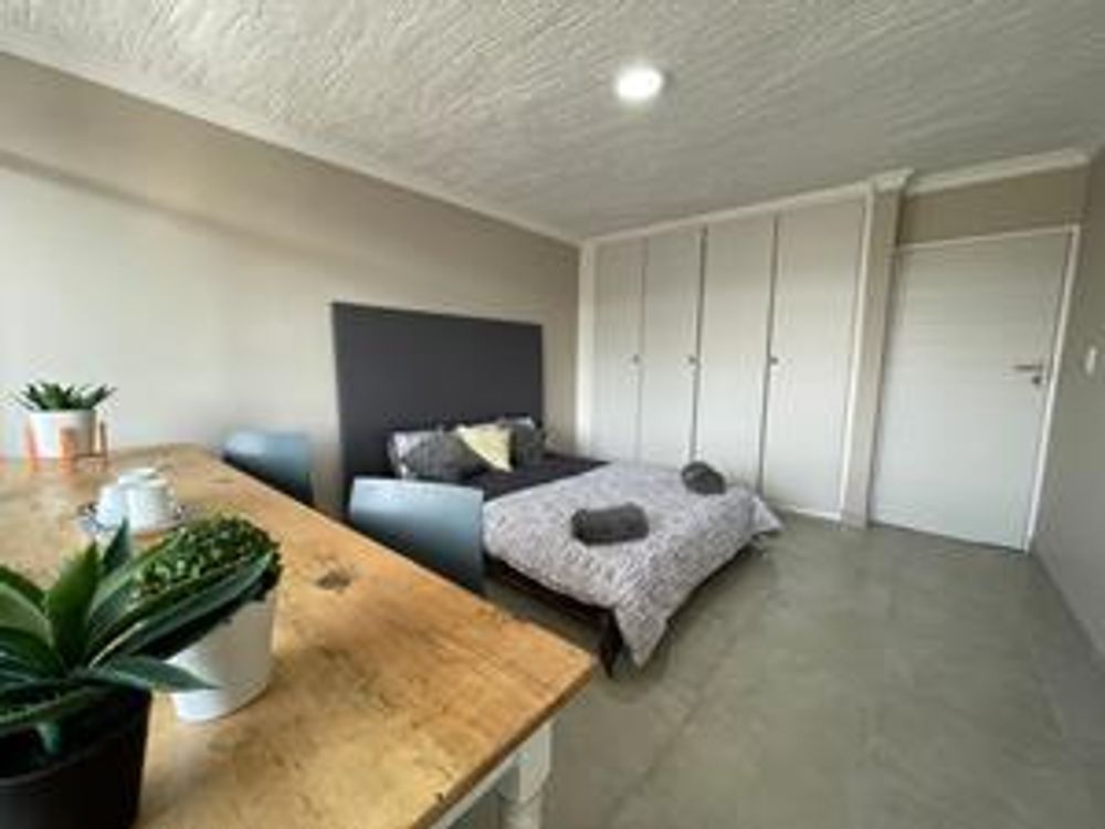 Main Bedroom – Spacious