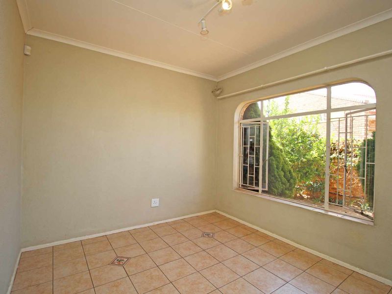 Secure, Stylish & Spacious – Your Ideal Standalone Home Awaits! - Photo 9