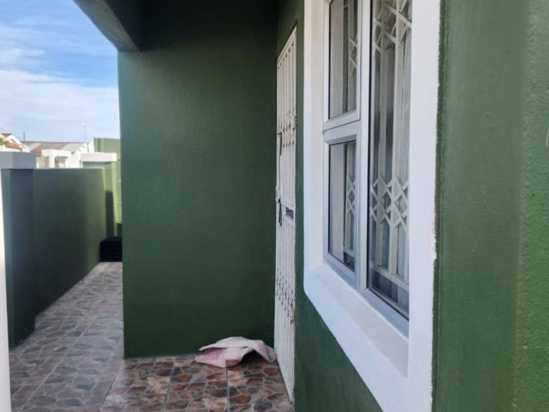 3 Bedroom House to Rent in Mandela Park - Photo 5