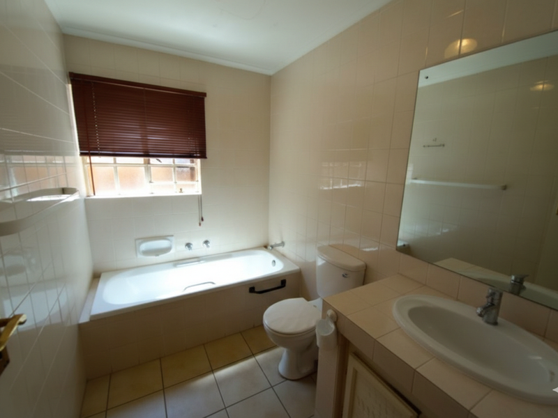 4 bedroom pool -flatlet - Photo 2