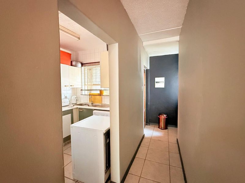 Best Investment Property for Young Professionals! - Photo 2