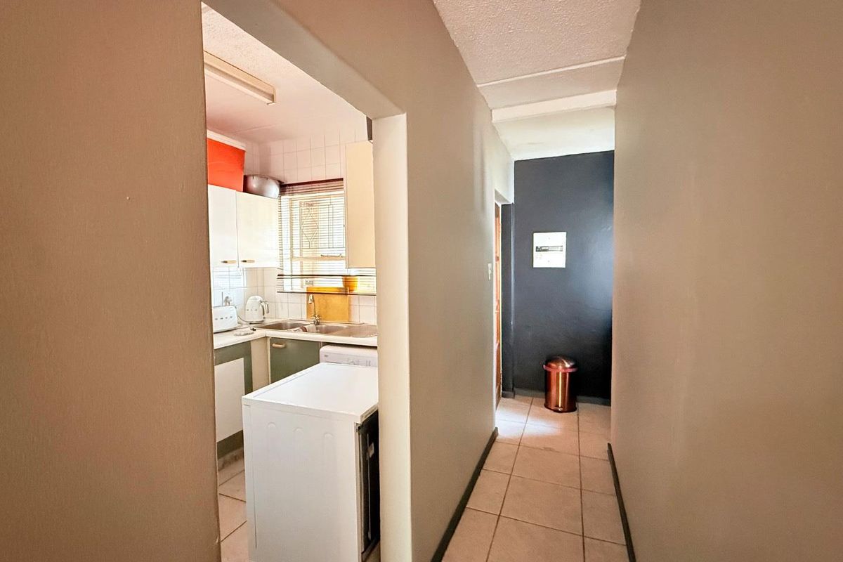 Best Investment Property for Young Professionals! - Photo 2