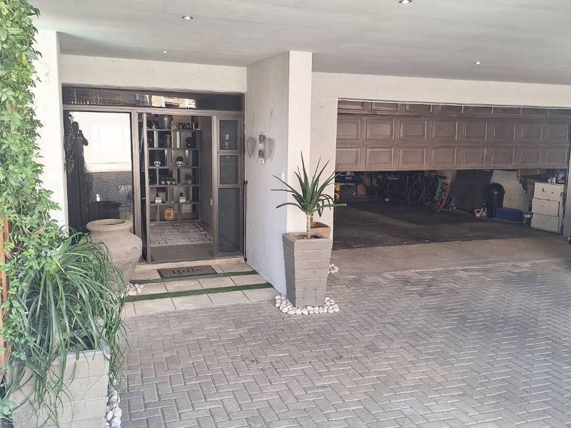 A Double-Storey Gem Designed for Family Living and Entertaining - Photo 3