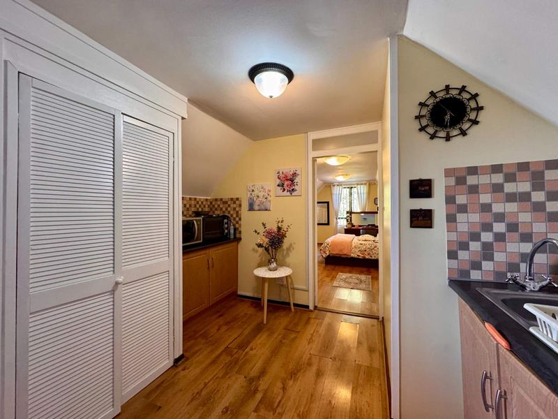 FOR RENT  |  Bothas Hill |  1 Bedroom FURNISHED Apartment - Photo 9