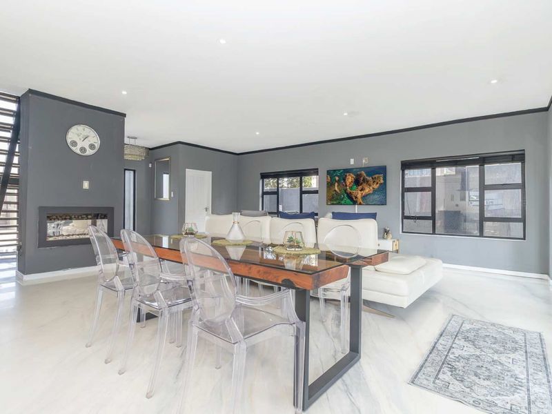 4 Bed, 3 bathrooms home in Pinehaven. - Photo 7