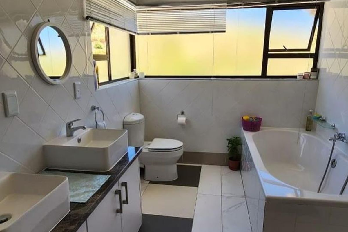 ✦ PRICE REDUCED – NOW N$7,900,000 (Excl. Costs) Previously listed at N$8,500,000 - Photo 5