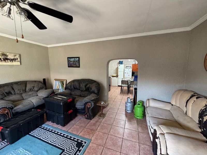 INVESTORS: STUDENT ACCOMODATION OR RENTAL - Photo 4