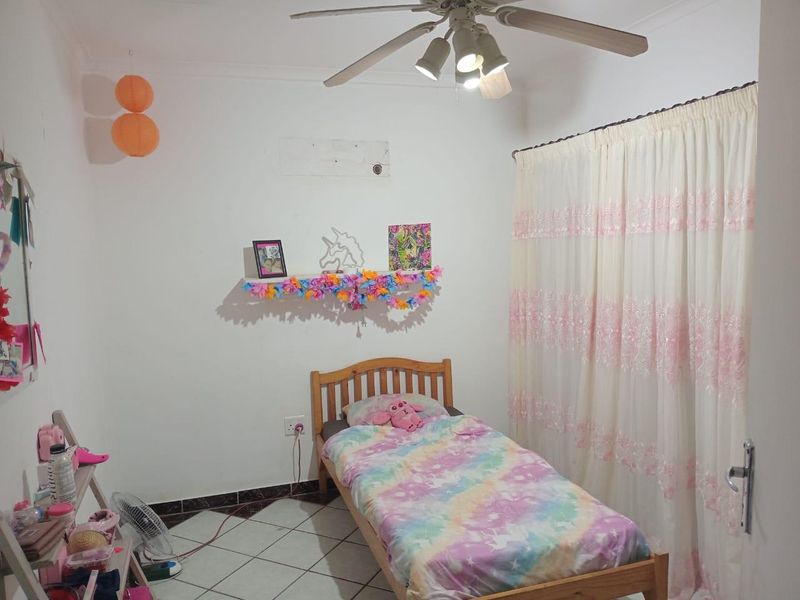 Comfortable Family Home in Arboretum - Photo 8