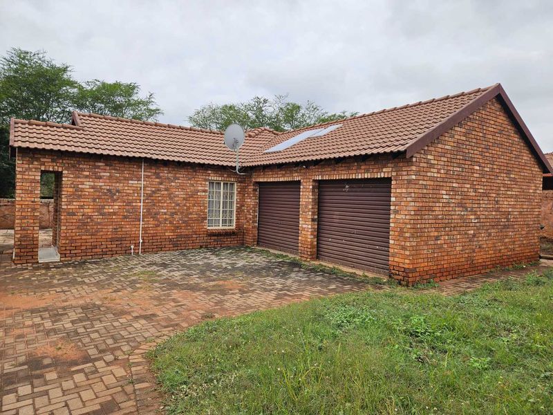 3 bedroom townhouse for sale in the heart of Amandasig - Photo 2