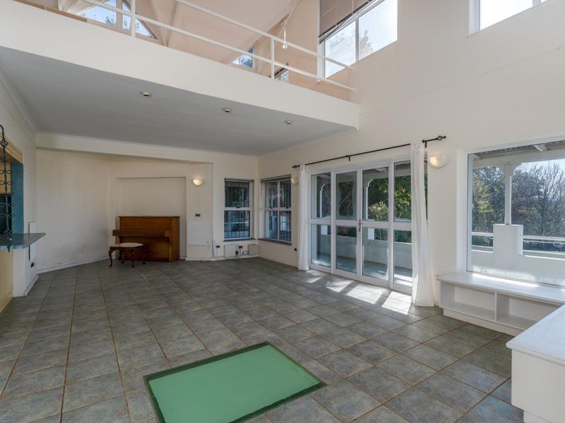 Ideal Investment Opportunity For Airbnb Or For The Family Looking For Multiple Accommodation In Sought-after Fernwood, Newlands - Photo 7