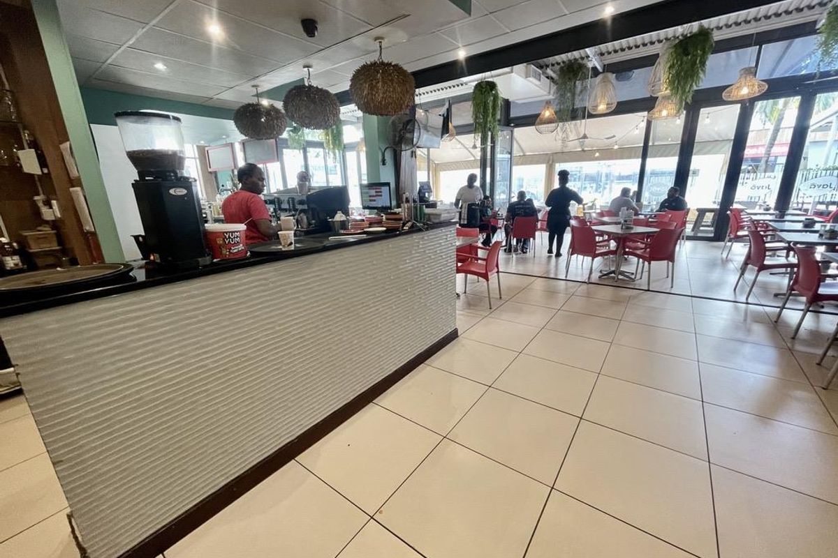 Hendra - 333m2 Restaurant To Let – Durban North - Photo 3