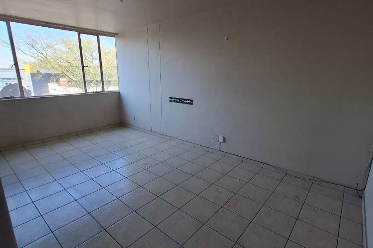 1 Bedroom Apartment - Photo 4