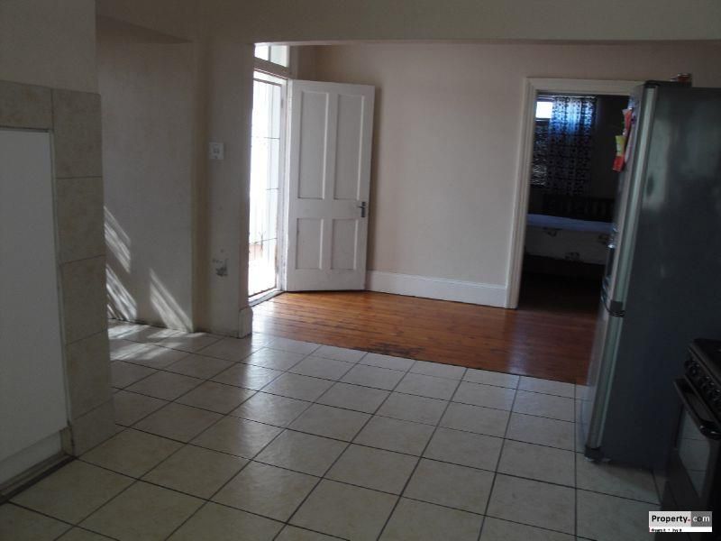 4 bedrooms Home in SYDENHAM - Photo 7