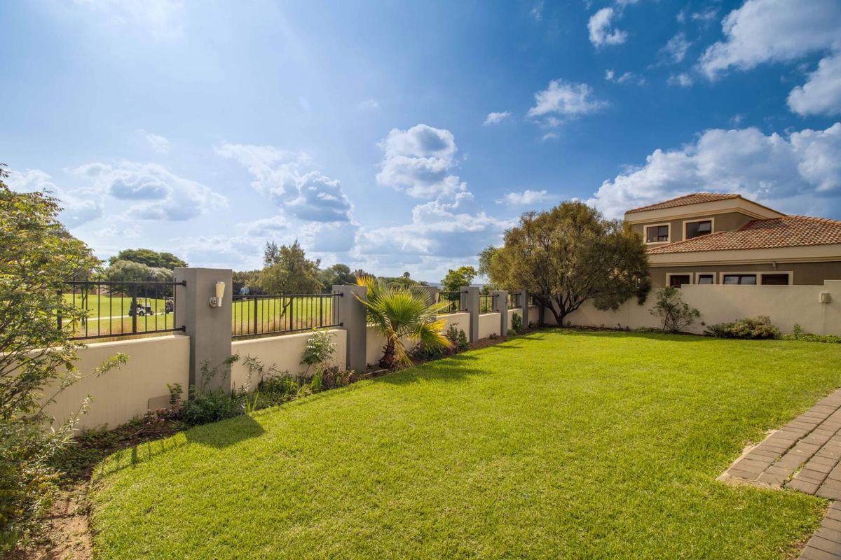 Architectural Masterpiece on the Golf Fairway – This is more than a home—it’s a Statement!!! - Photo 4