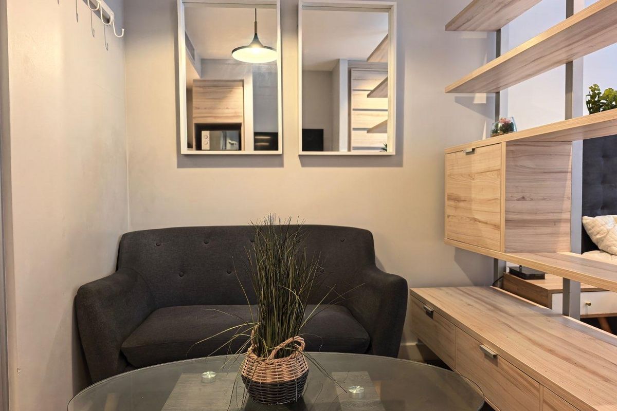 Stylish 28sqm Furnished Micro Apartment – Foreshore Place - Photo 4