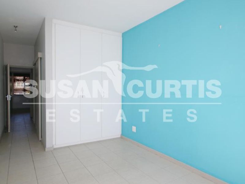 2 Bedroom Apartment - Photo 3