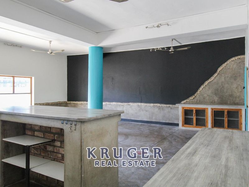 Business property available in the heart of Outjo - Photo 2