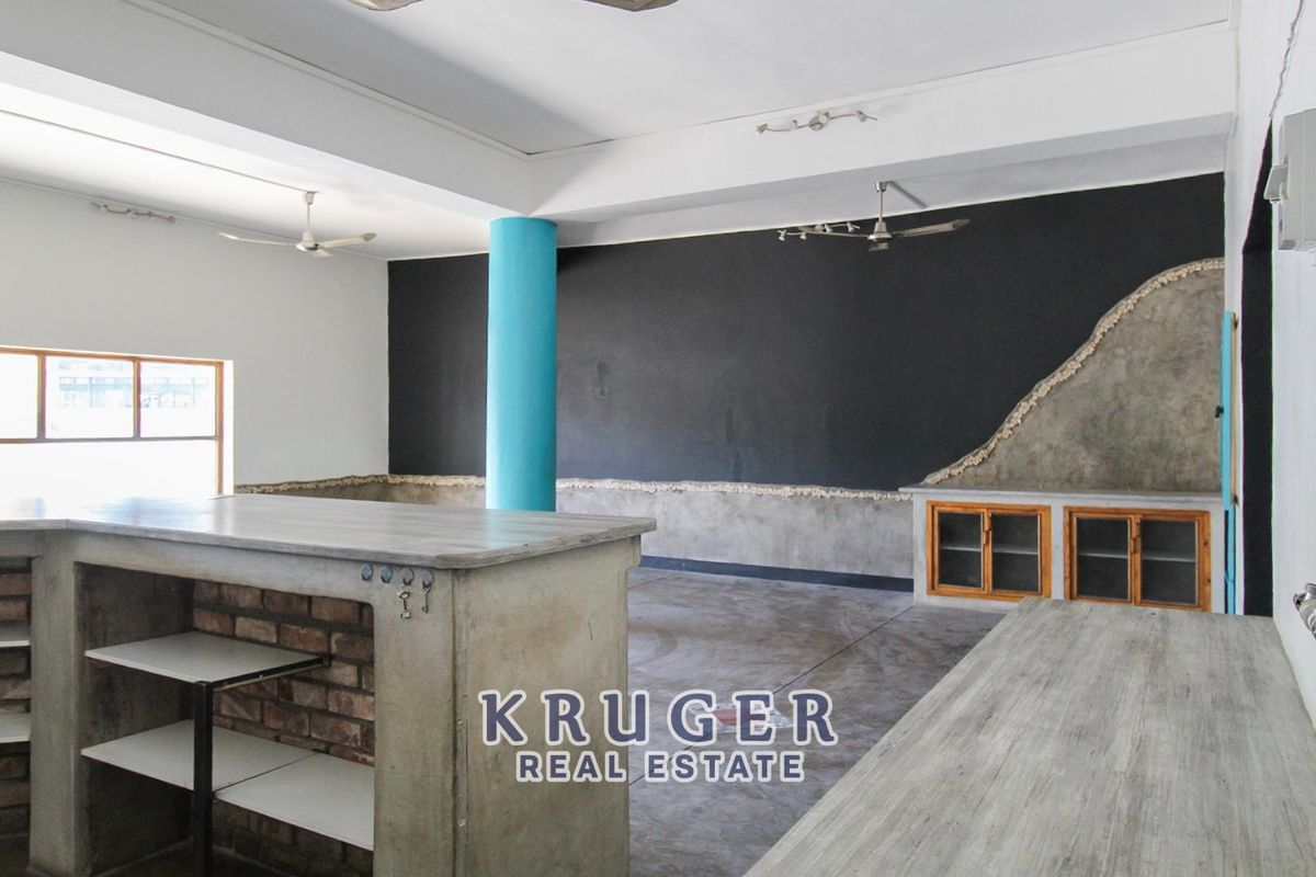 Business property available in the heart of Outjo - Photo 2