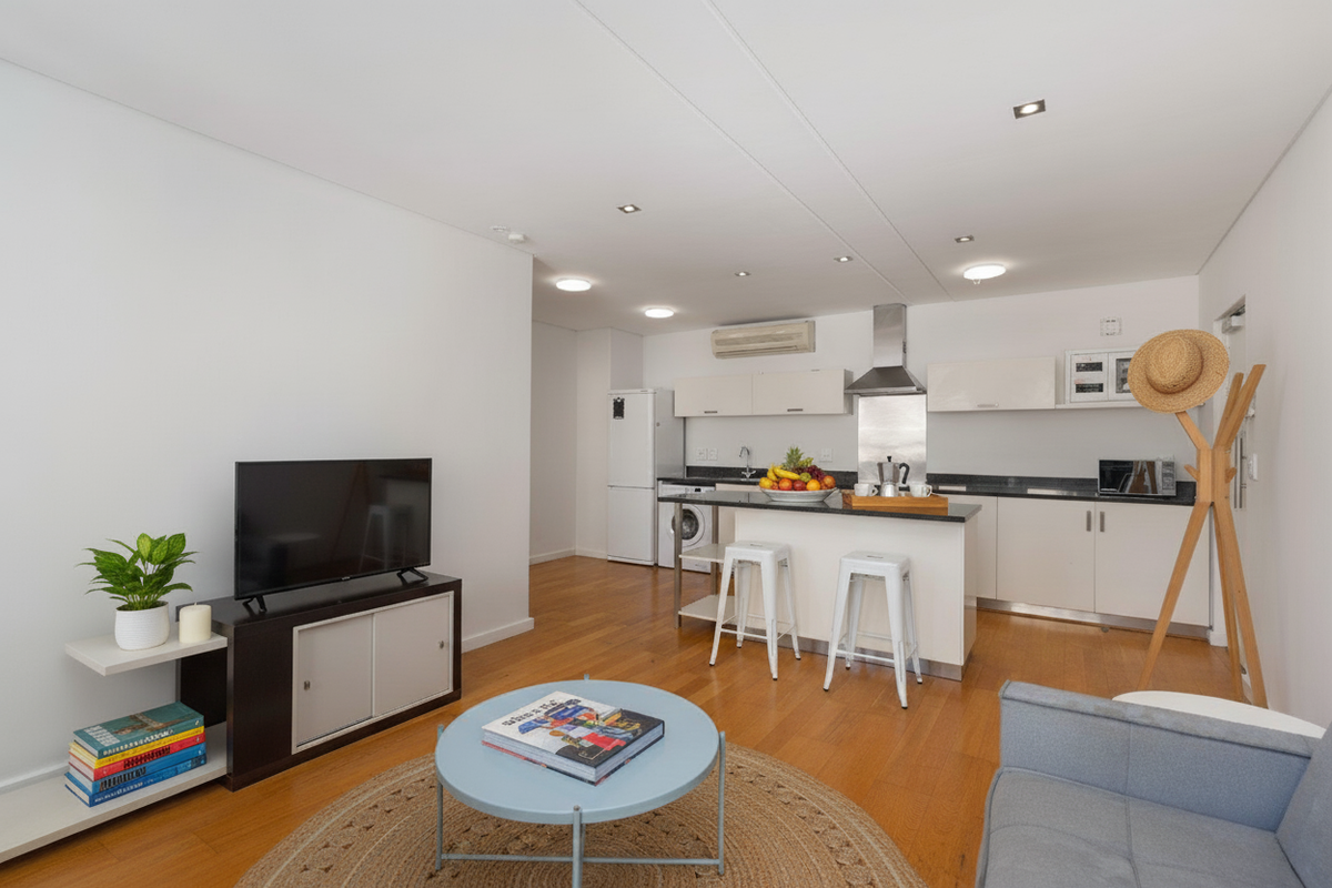 A Smart Investment Opportunity – Fully Furnished & Airbnb-Ready - Photo 2