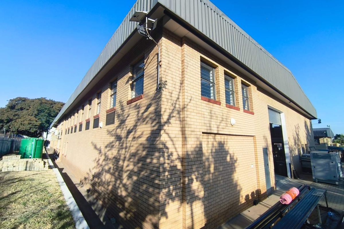 1,678m2 Warehouse to Let in Midrand – Prime Location Along Old Pretoria Road - Photo 4