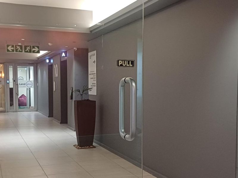 Prime Office Space Available in Cape Town's Financial Hub - Photo 10